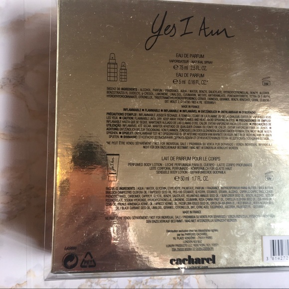 💄 Yes I Am Gift Set 💄 - Picture 2 of 3